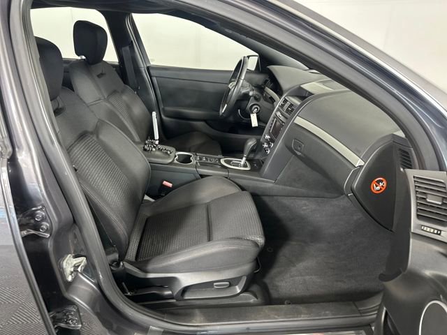 Used 2009 Pontiac G8 GT image 27
