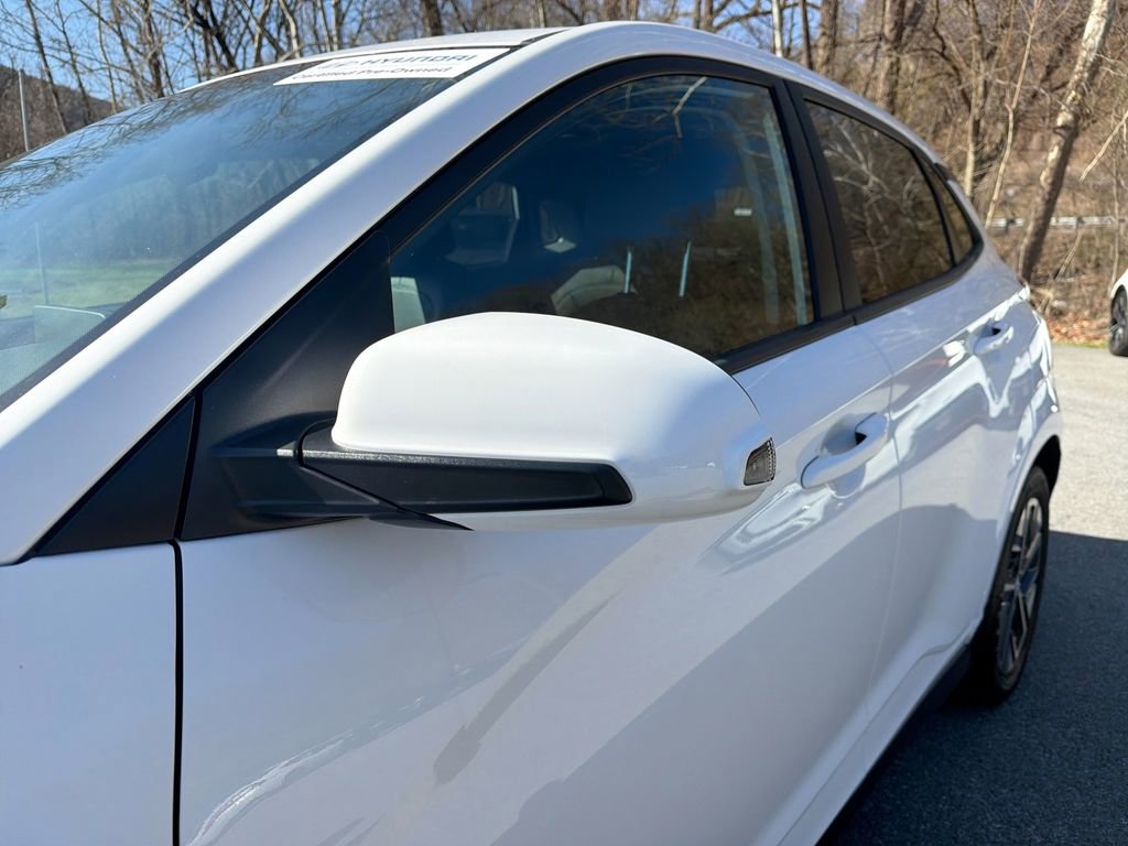 Certified 2023 Hyundai Kona Limited image 11