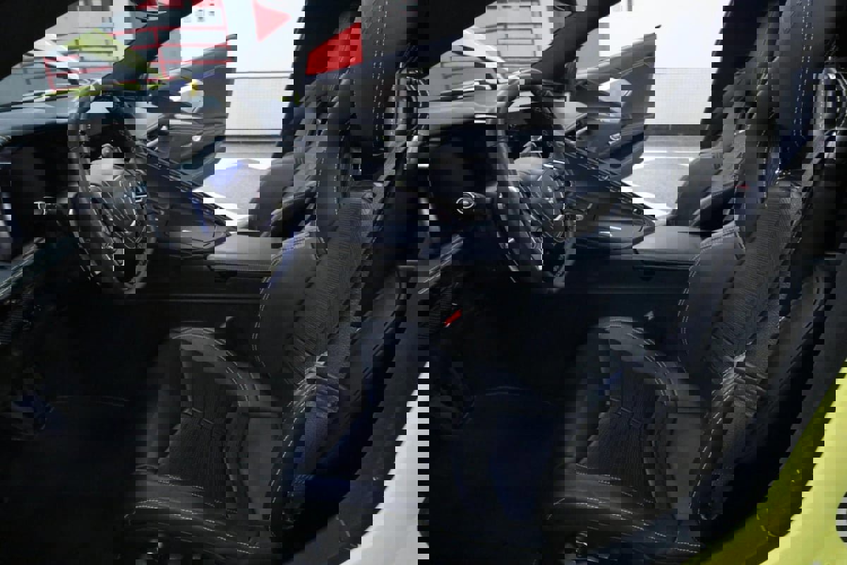 Used 2022 Chevrolet Corvette Stingray Premium Cpe w/ Z51 Performance Package image 25