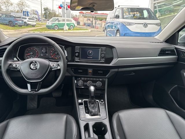 Used 2020 Volkswagen Jetta SE w/ SE Cold Weather Package FWD image 11