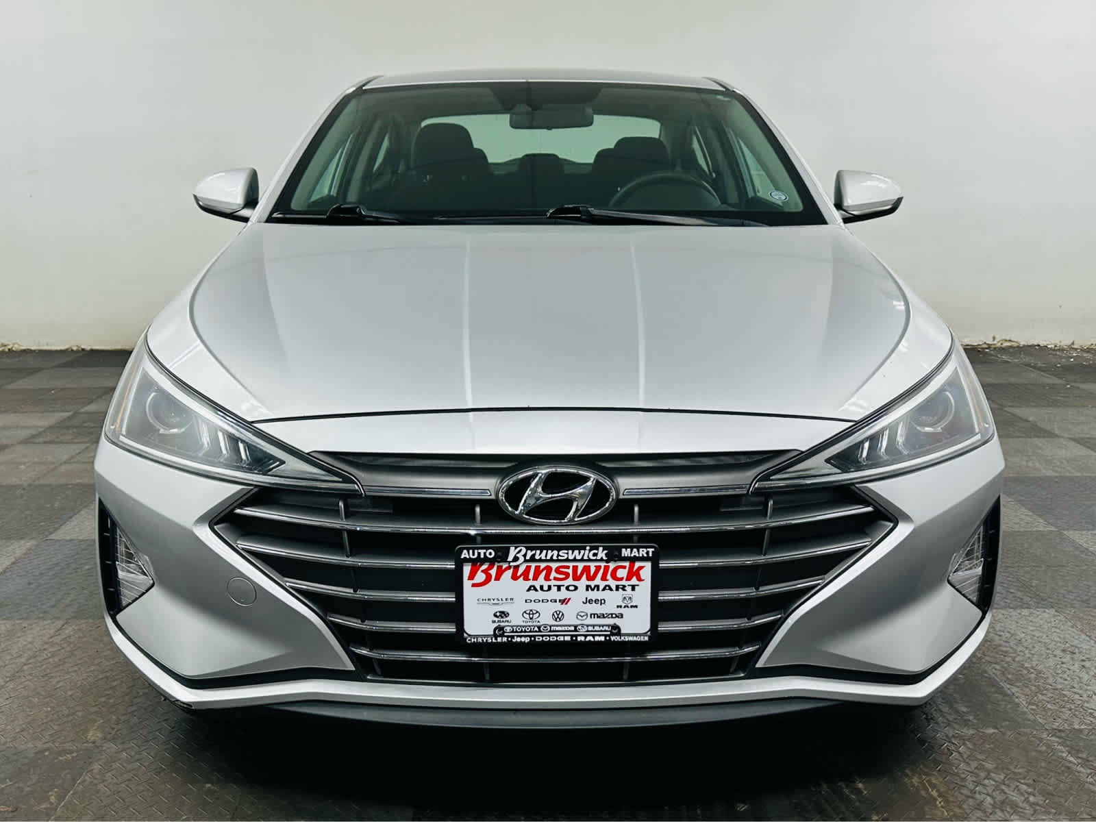 Used 2019 Hyundai Elantra SEL w/ Cargo Package FWD image 2