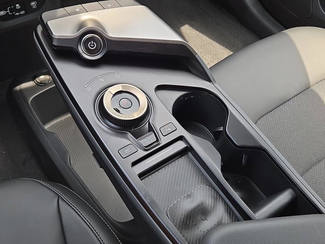 Used 2025 Kia EV6 Light w/ Light LR Technology Package image 29