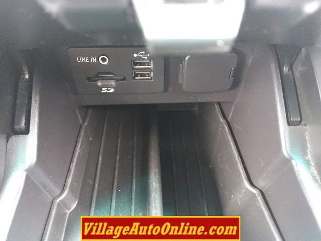 Used 2015 Ford Explorer Limited w/ Equipment Group 301A AWD/4WD image 27