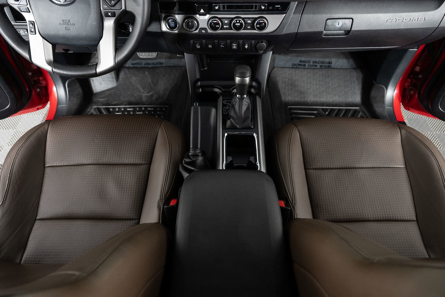 Used 2017 Toyota Tacoma Limited image 39