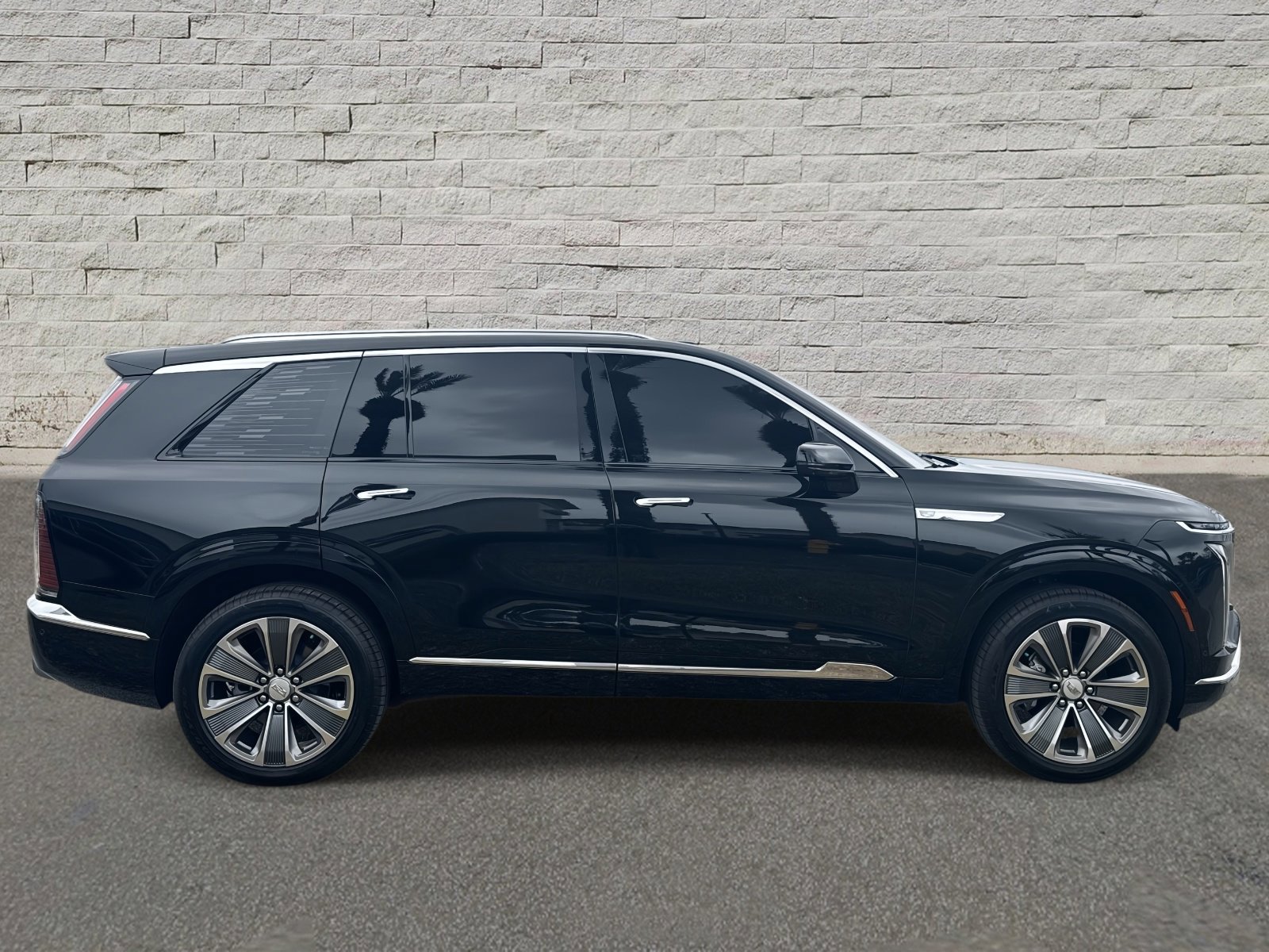 Used 2026 Cadillac Vistiq Luxury image 6