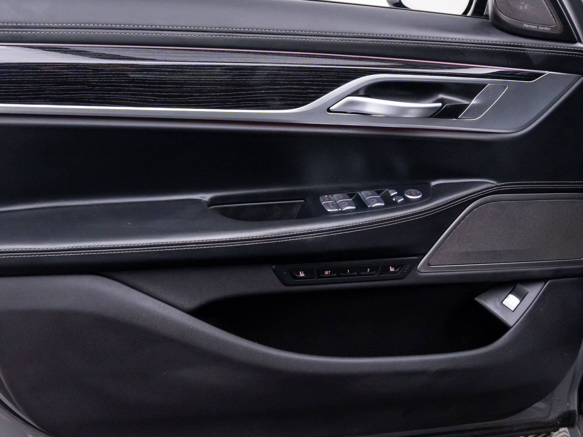 Certified 2022 BMW 750i xDrive 750i xDrive w/ Executive Package image 13