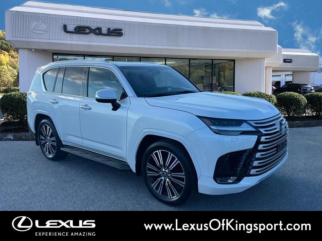 Used 2023 Lexus LX 600 4WD w/ Accessory Package (Z1) image 7