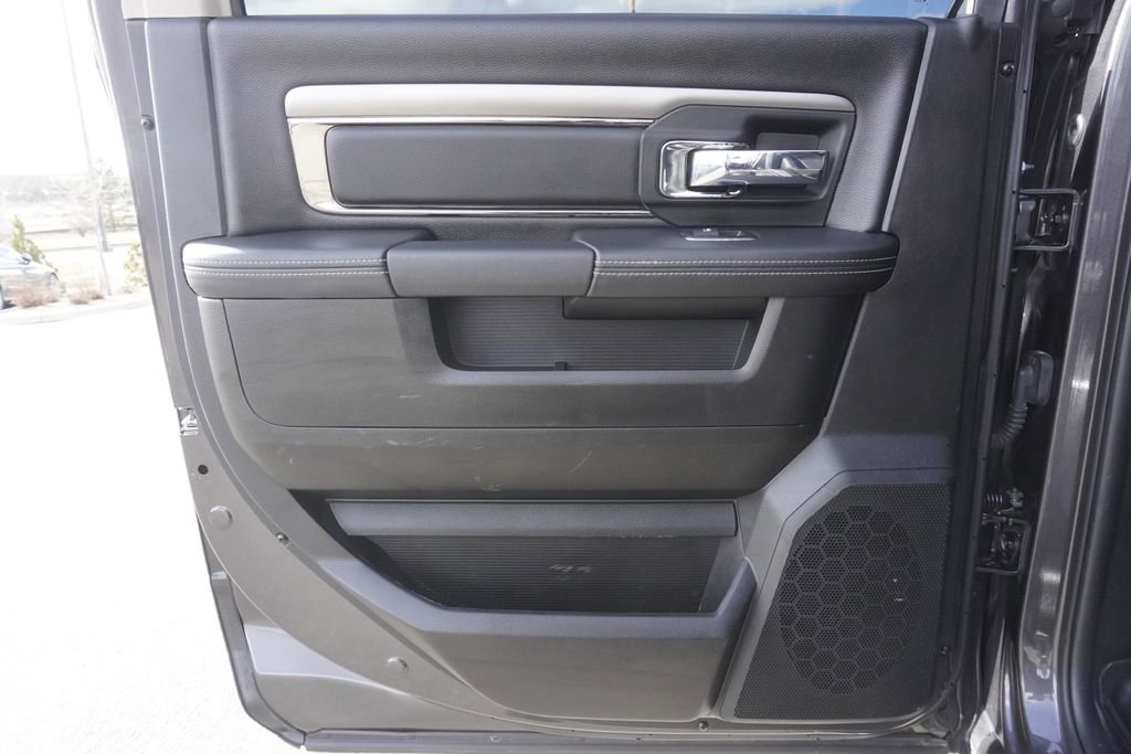 Used 2018 RAM 2500 Laramie w/ Sport Appearance Group image 27