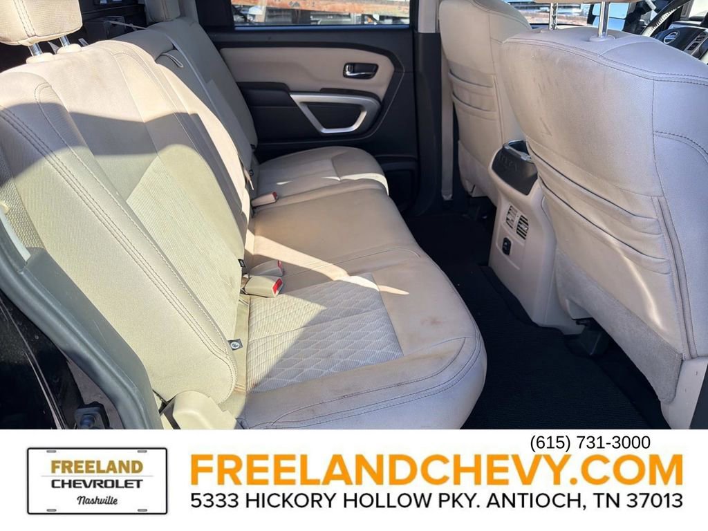 Used 2017 Nissan Titan SV image 23