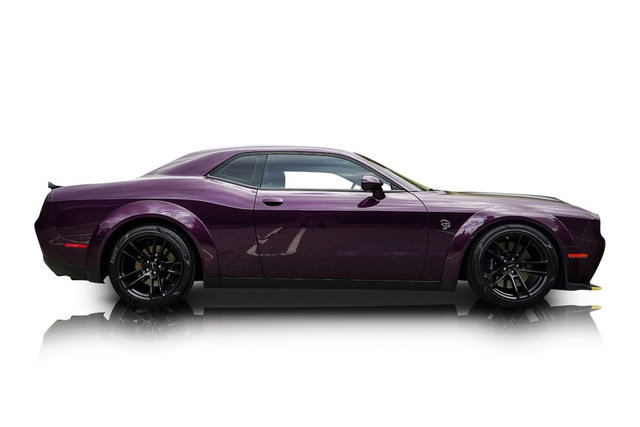 Used 2020 Dodge Challenger SRT Hellcat RWD image 2