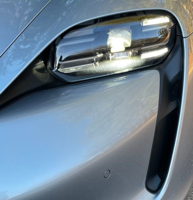 Used 2020 Porsche Taycan 4S image 12