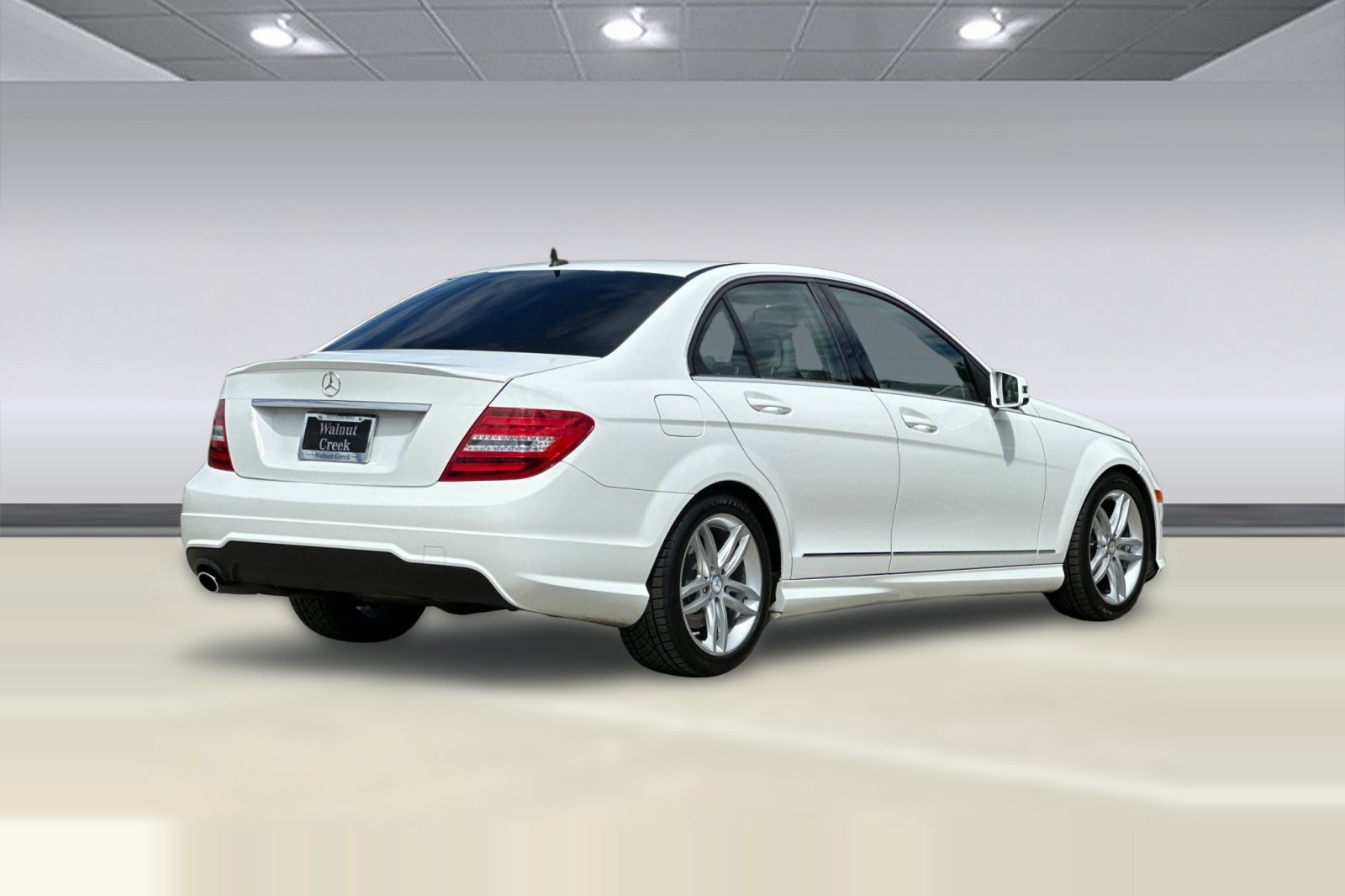 Used 2013 Mercedes-Benz C 250 Sedan image 9