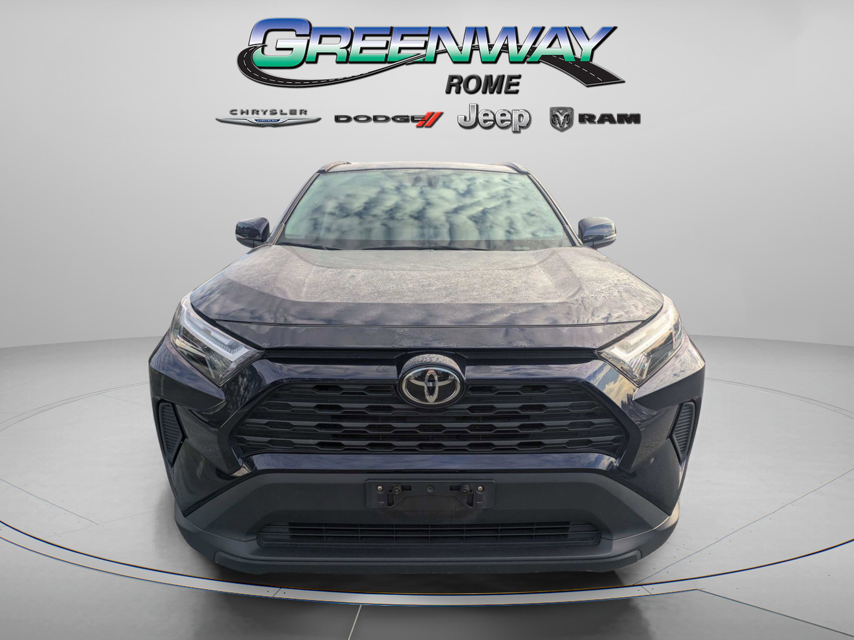 Used 2024 Toyota RAV4 XLE FWD image 3