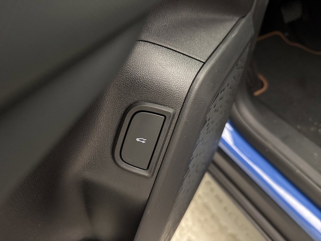 New 2026 GMC Terrain AT4 w/ Convenience Package III image 25