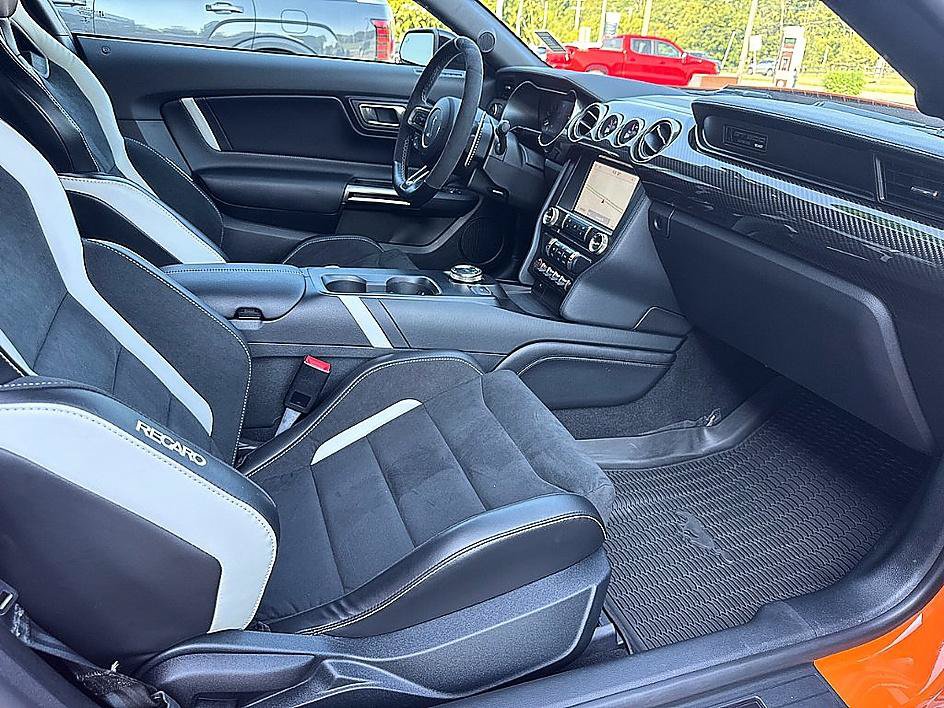 Used 2021 Ford Mustang Shelby GT500 w/ Carbon Fiber Track Pack RWD image 22