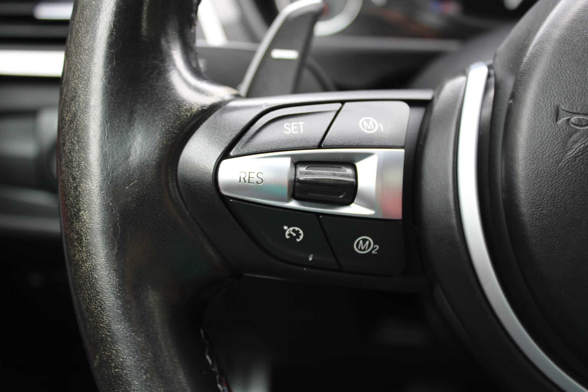 Used 2018 BMW M4 Coupe RWD image 9