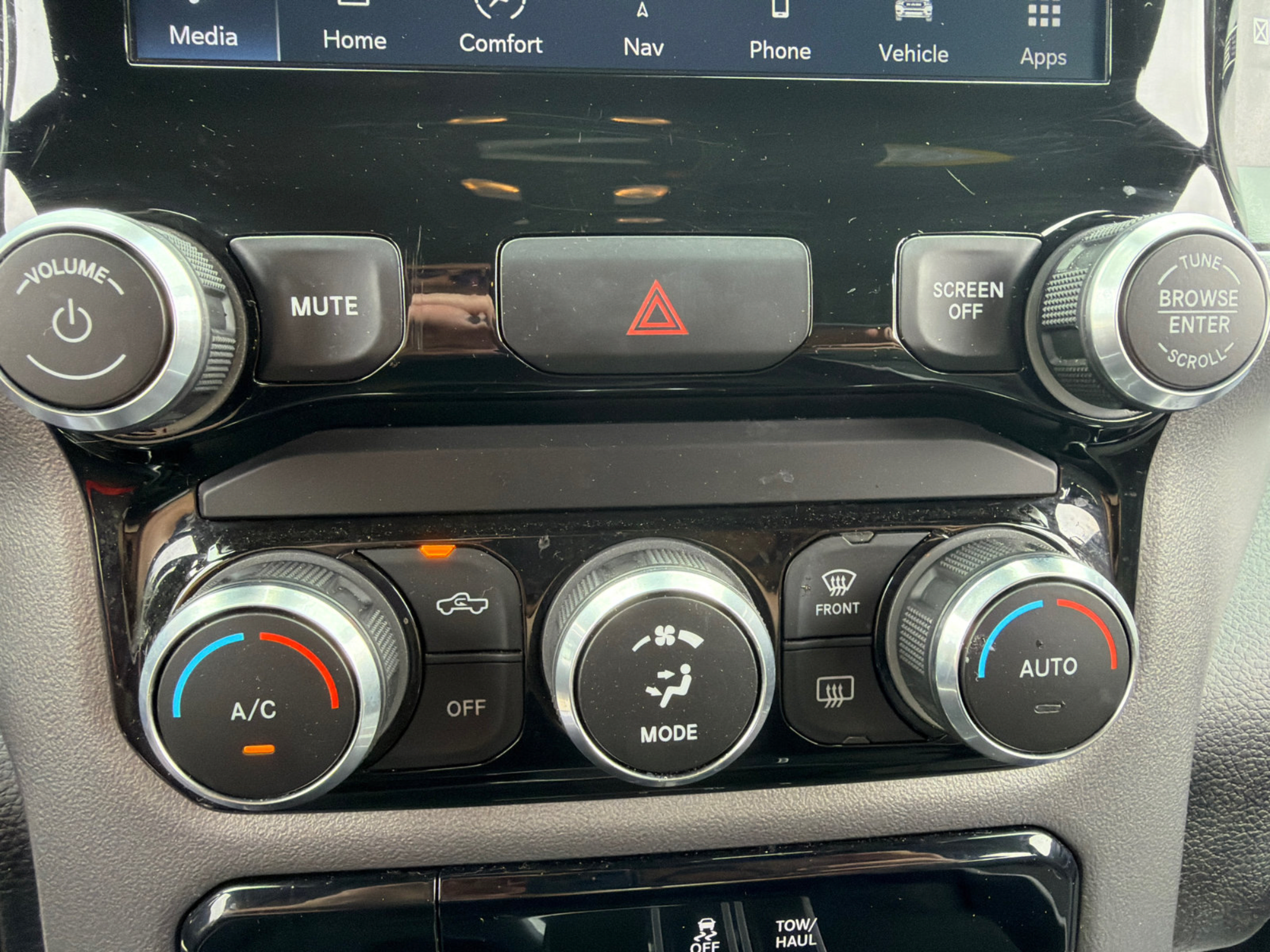 Used 2022 RAM 1500 Big Horn AWD/4WD image 27