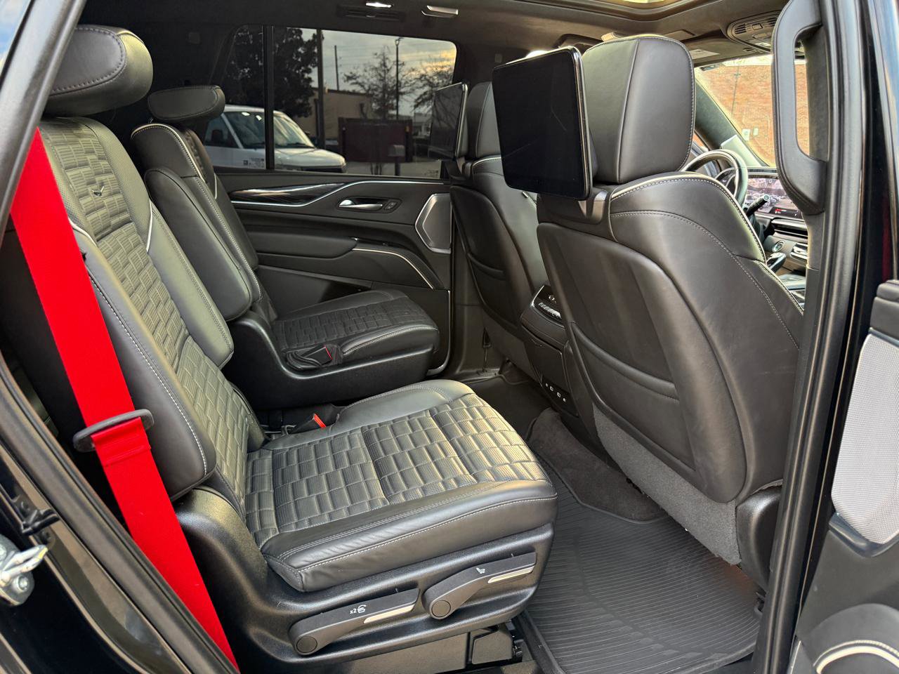 Used 2023 Cadillac Escalade V image 61