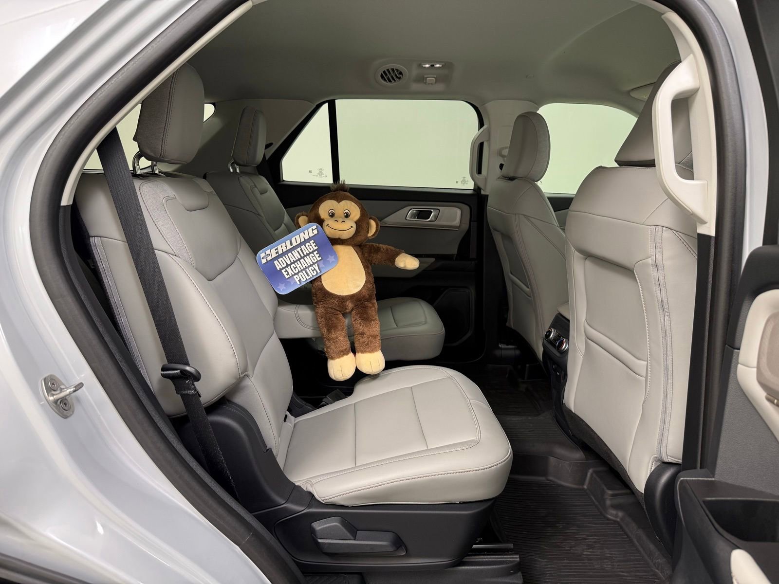 Used 2025 Ford Explorer Active w/ Active Comfort Package RWD image 26