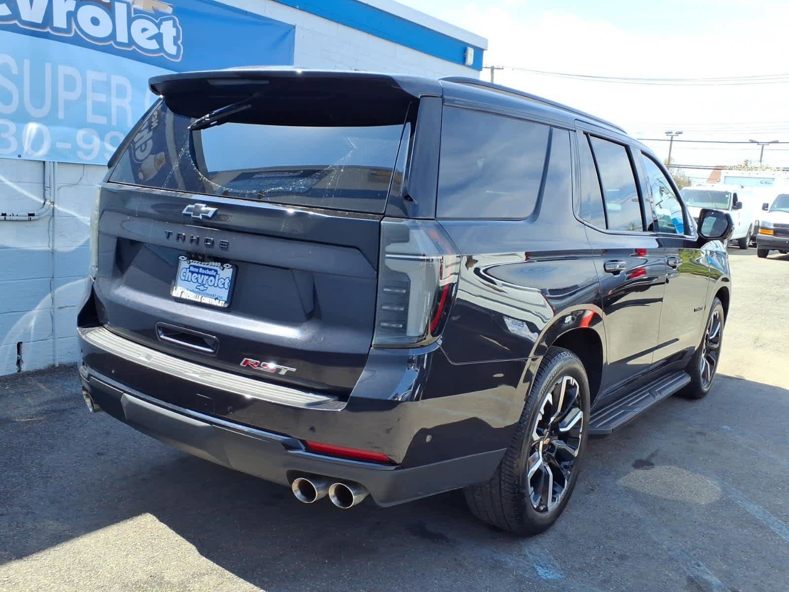 Used 2025 Chevrolet Tahoe RST w/ Advanced Technology Package AWD/4WD image 6