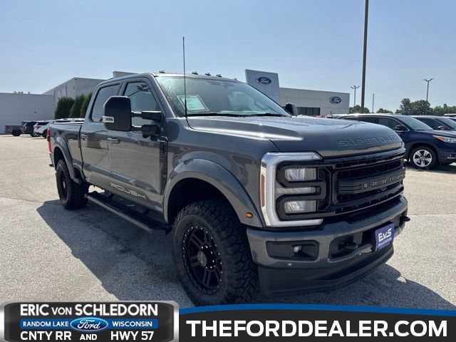 New 2026 Ford F250 Lariat w/ Black Appearance Package AWD/4WD image 1