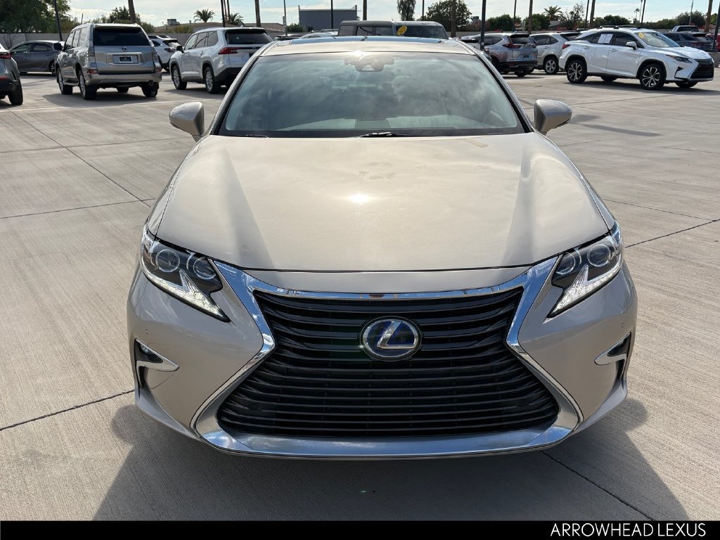 Used 2018 Lexus ES 300h w/ Luxury Package FWD image 8