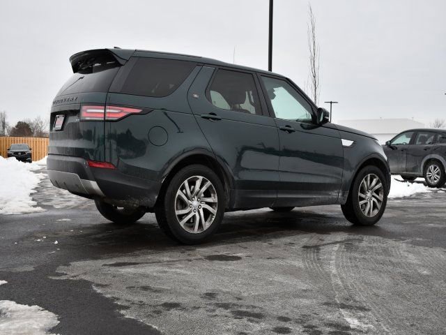 Used 2017 Land Rover Discovery HSE image 7