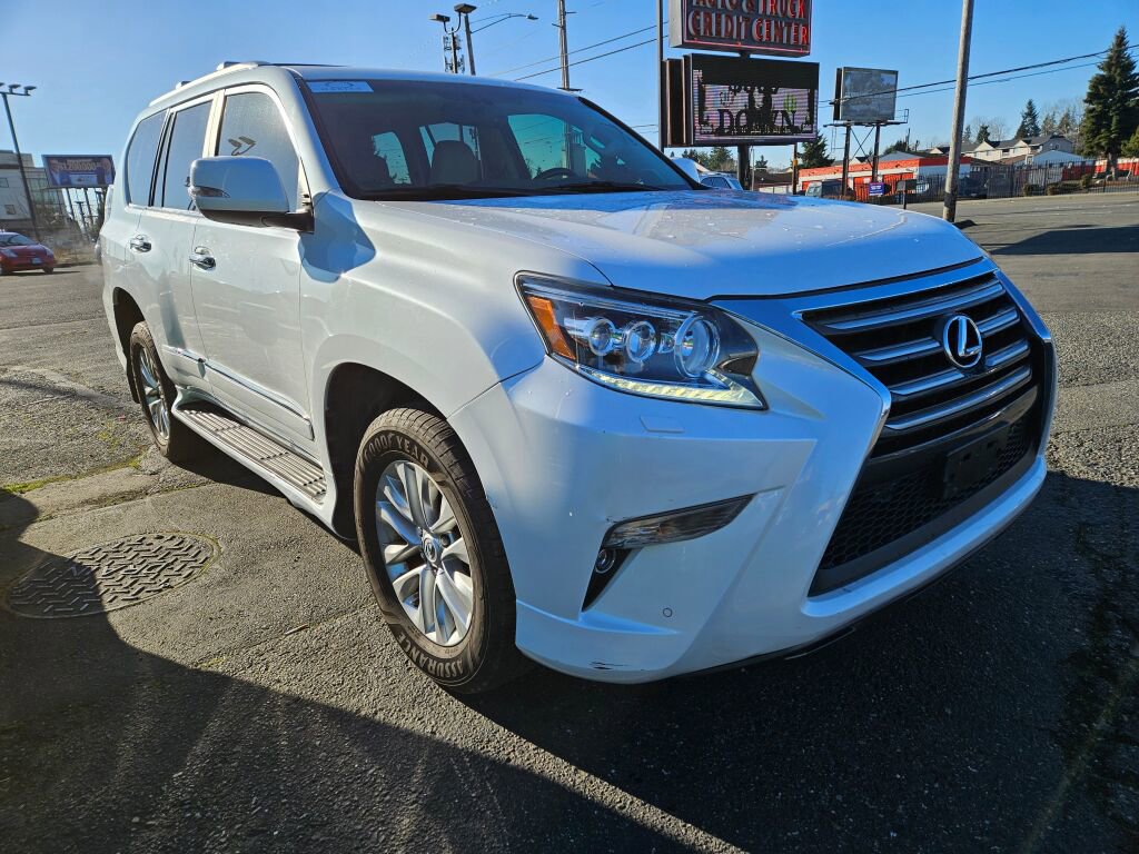 Used 2014 Lexus GX 460 w/ Premium Package image 6