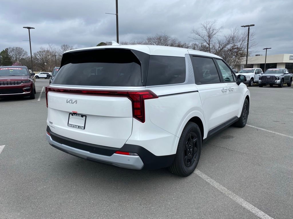 New 2026 Kia Carnival FWD image 7