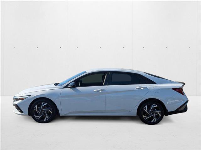 New 2025 Hyundai Elantra SEL image 5