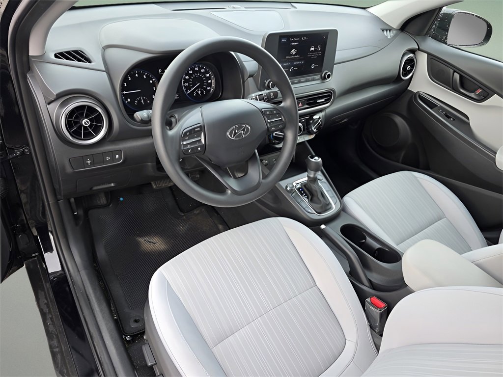 Used 2023 Hyundai Kona SEL image 21