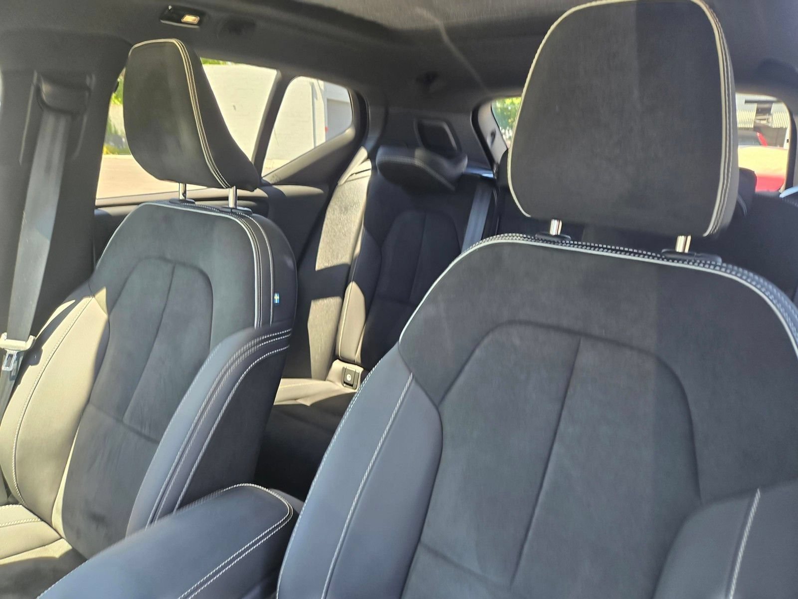 Certified 2023 Volvo XC40 Recharge Ultimate AWD/4WD image 16