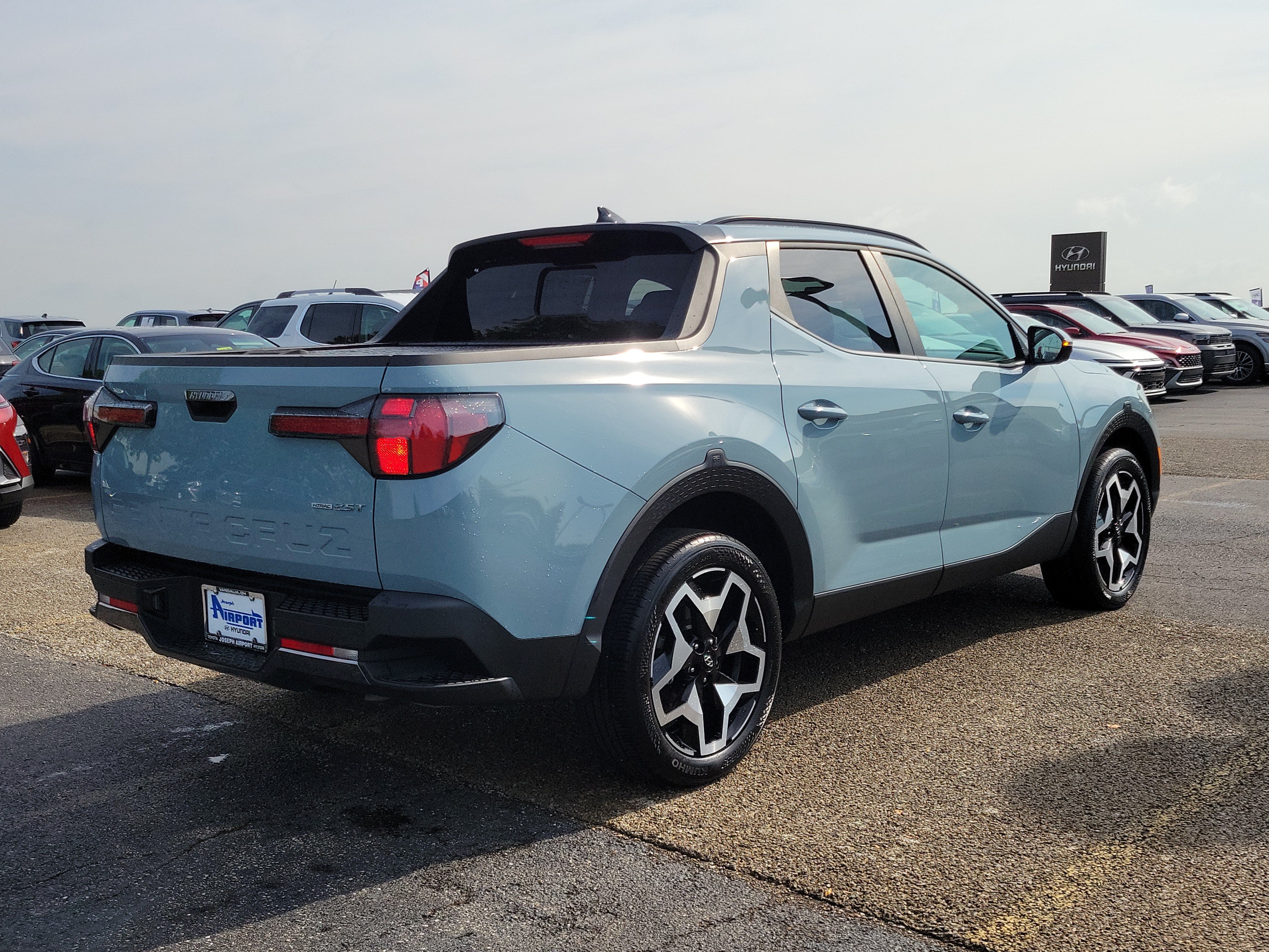 Used 2024 Hyundai Santa Cruz Limited AWD/4WD image 4