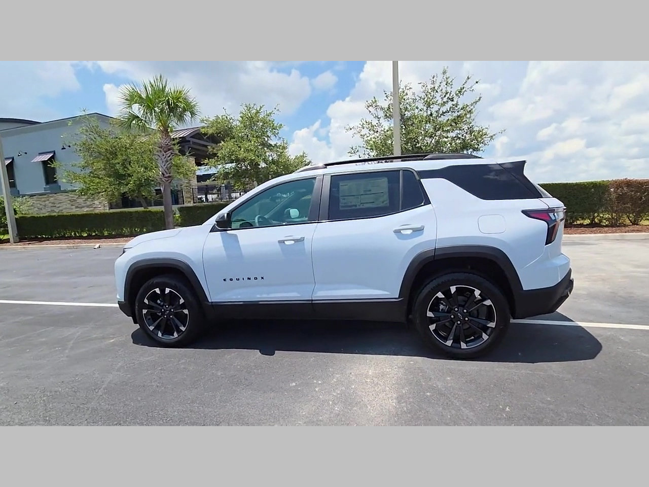 New 2027 Chevrolet Equinox RS w/ LPO, Floor Liner Package AWD/4WD image 22