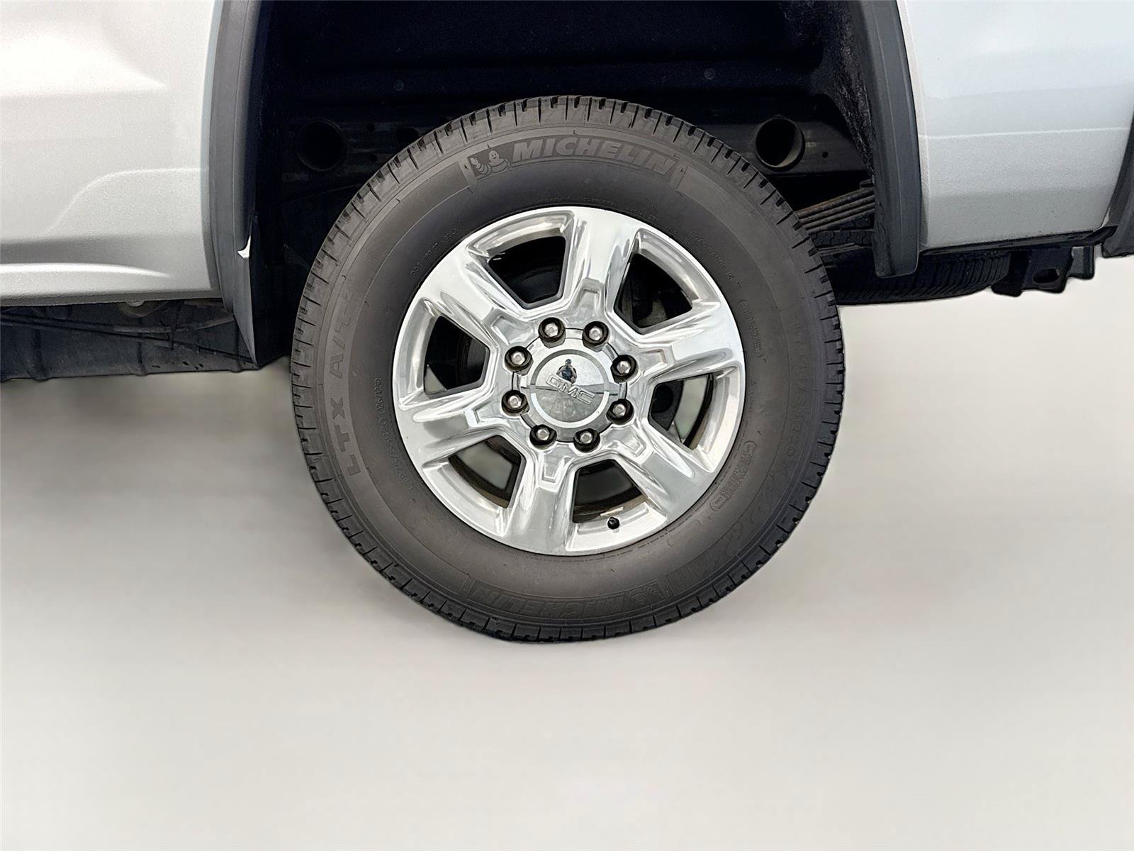 Used 2019 GMC Sierra 2500 Denali w/ Duramax Plus Package AWD/4WD image 13