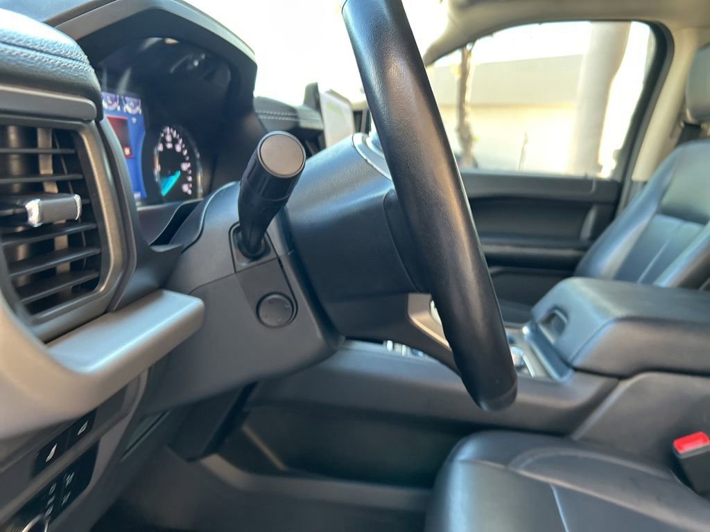 Used 2024 Ford Expedition Max XLT image 48