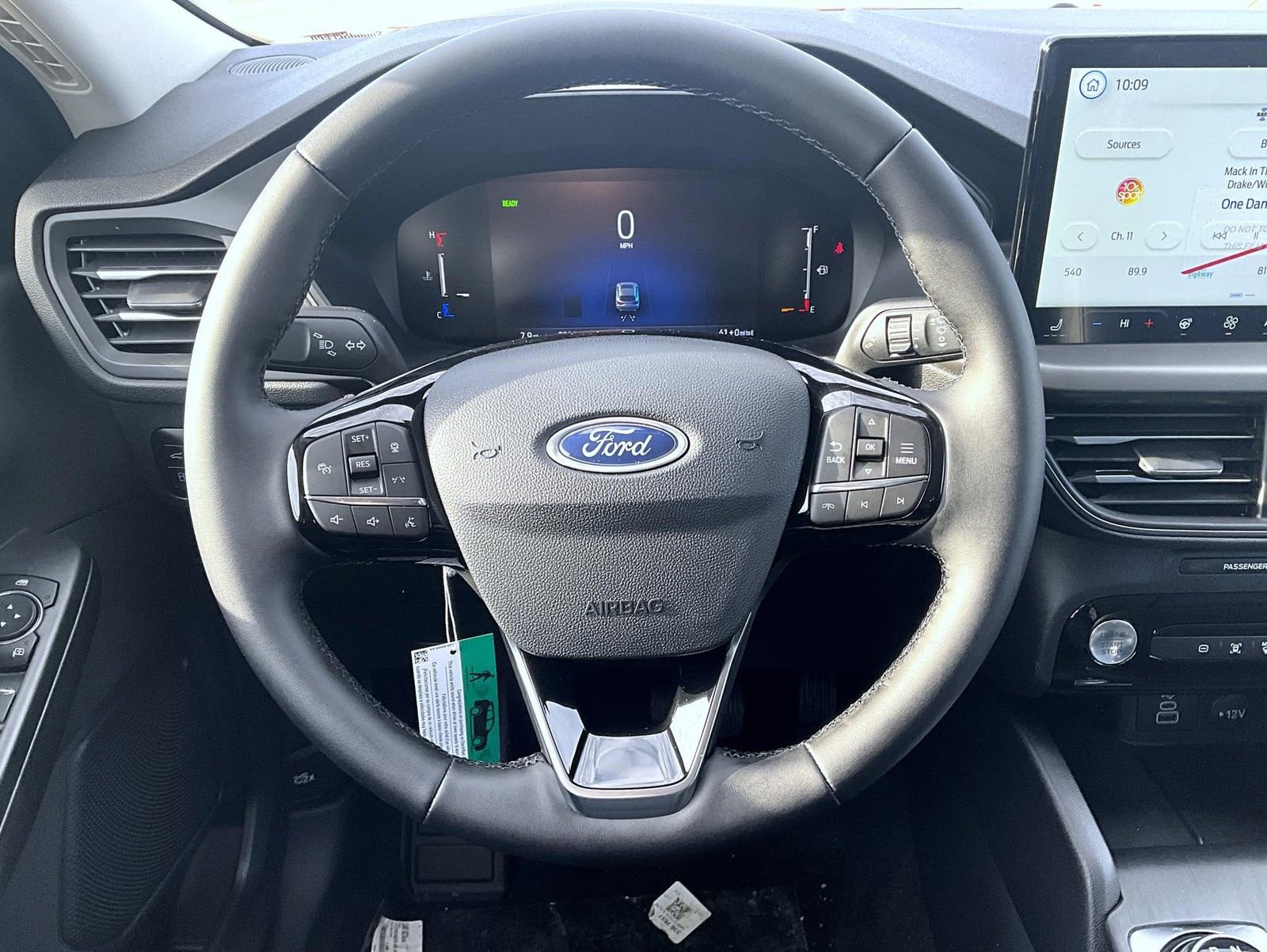 New 2026 Ford Escape SE image 10