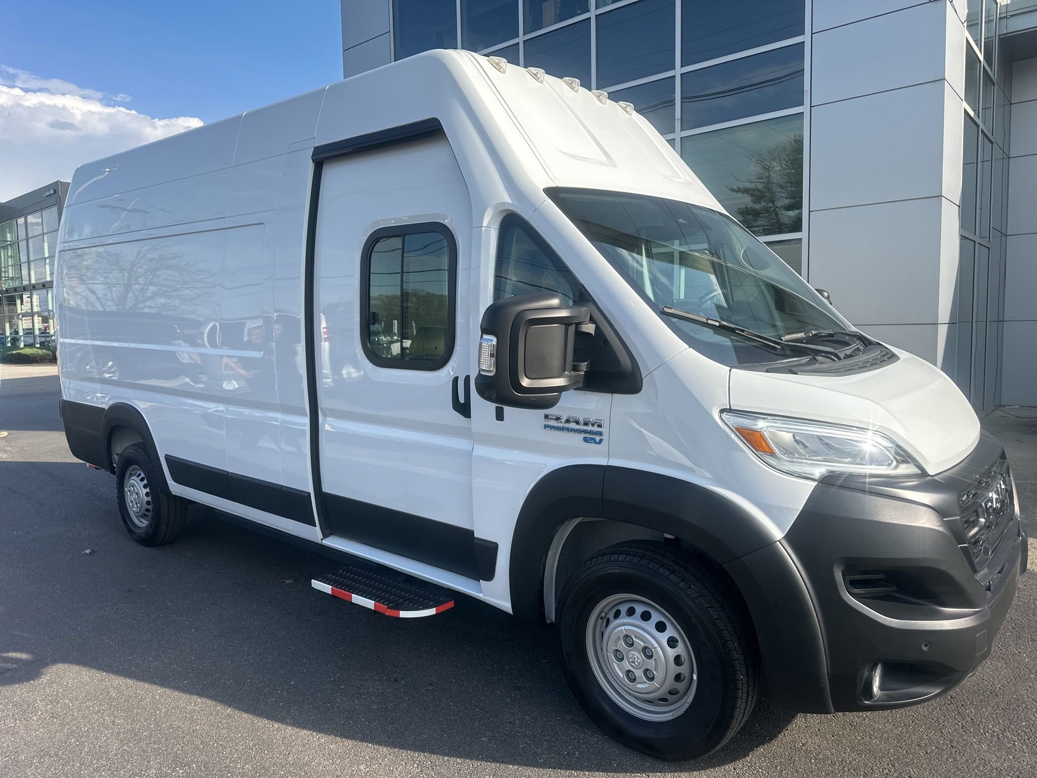 Used 2024 RAM ProMaster 3500 w/ Delivery Van Package image 1