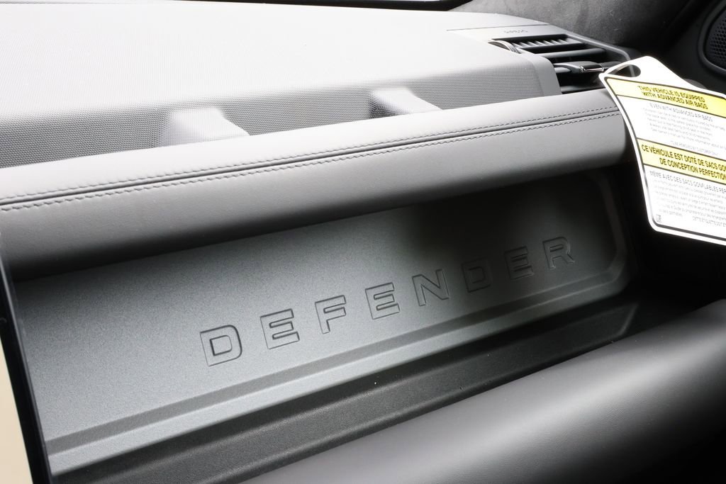New 2026 Land Rover Defender 110 OCTA AWD/4WD image 35
