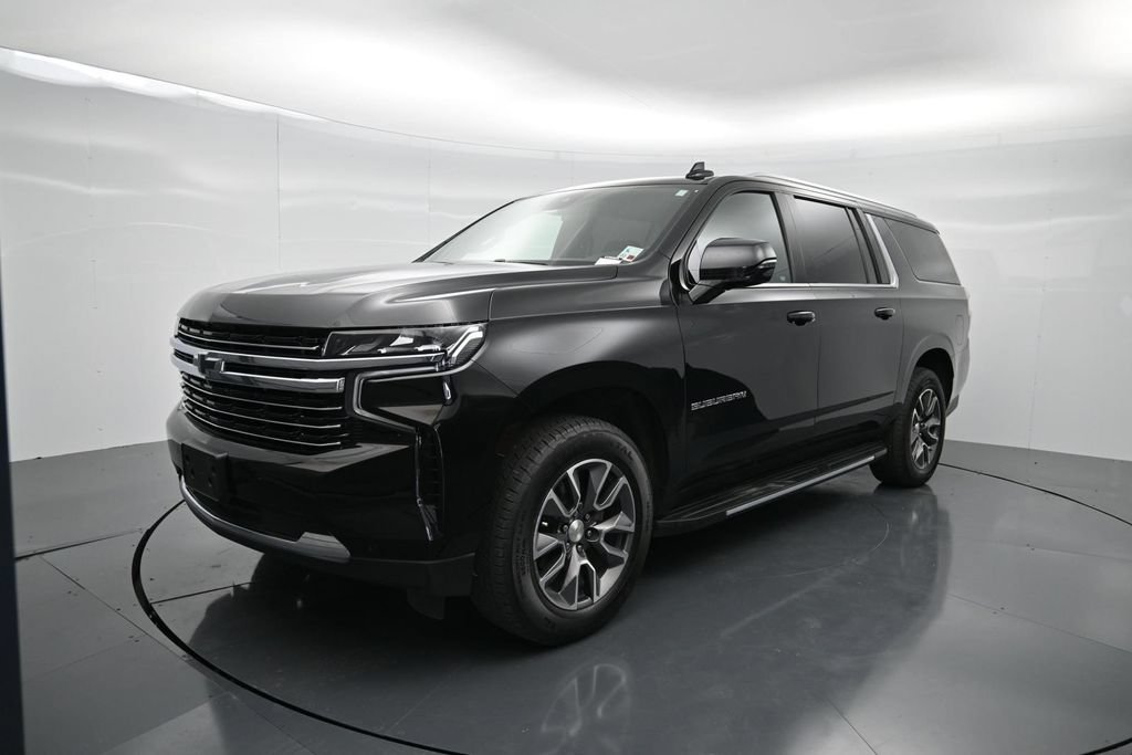 Used 2024 Chevrolet Suburban LT w/ LT Signature Plus Package RWD image 9