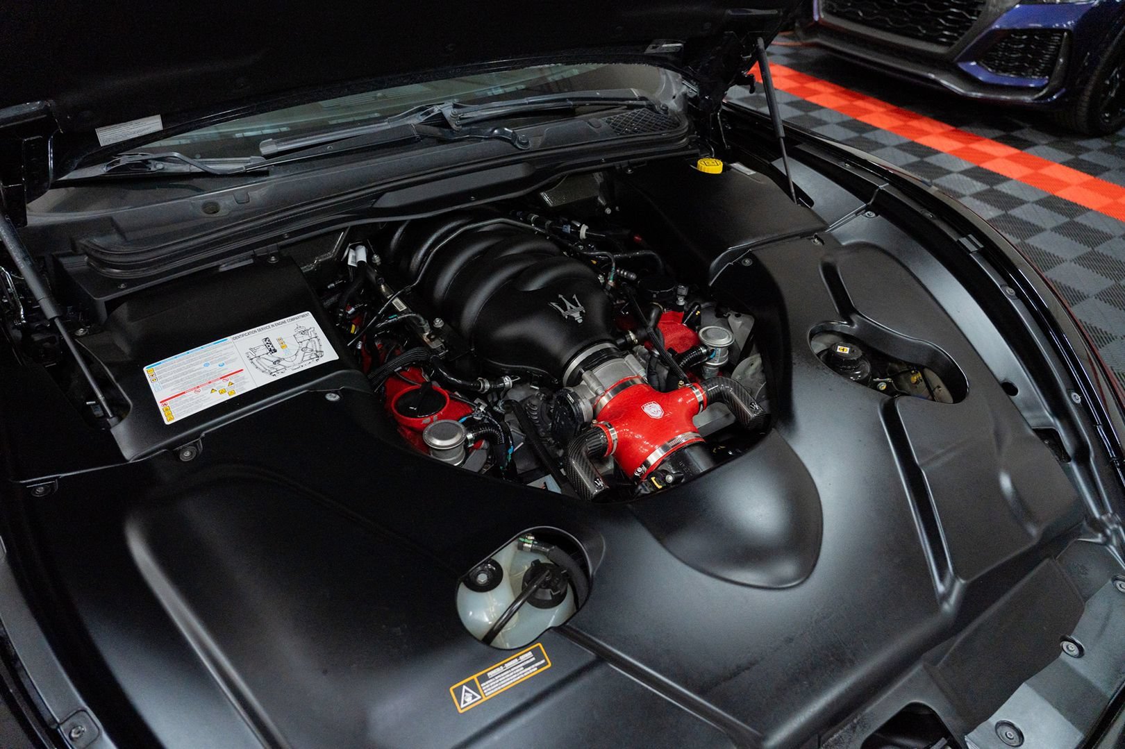 Used 2014 Maserati GranTurismo Sport RWD image 45