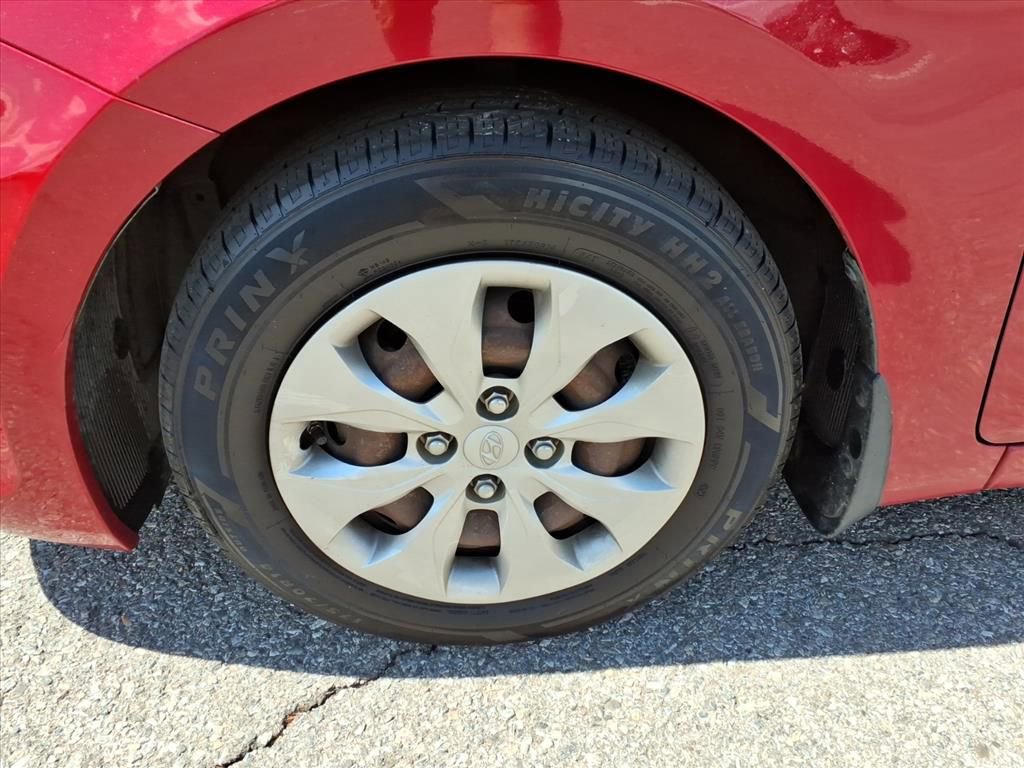 Used 2016 Hyundai Accent SE FWD image 11
