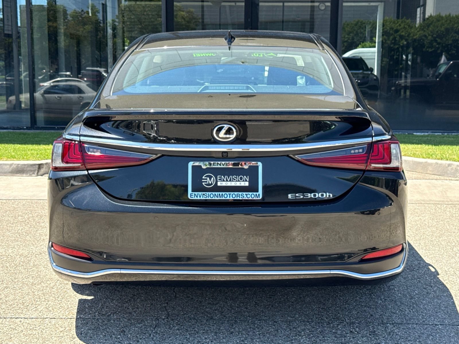 Used 2023 Lexus ES 300h w/ Accessory Package (Z1) FWD image 13