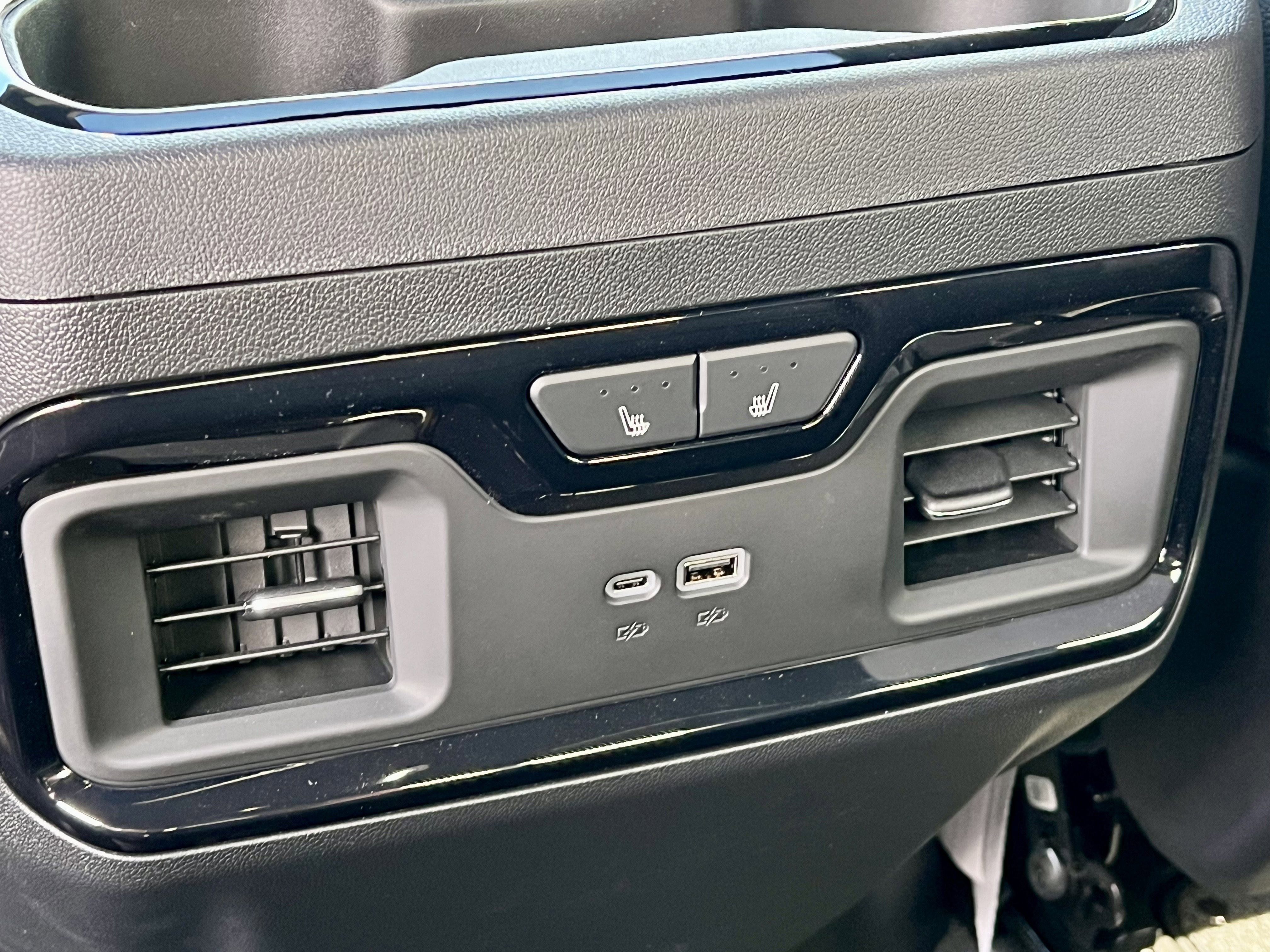 New 2026 GMC Sierra 1500 AT4 w/ AT4 Premium Package AWD/4WD image 28