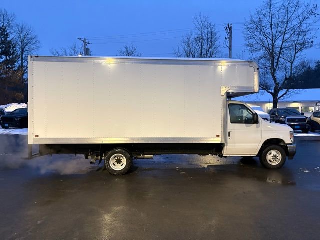 New 2026 Ford E-450 and Econoline 450 Super Duty w/ Power Equipment Group image 8