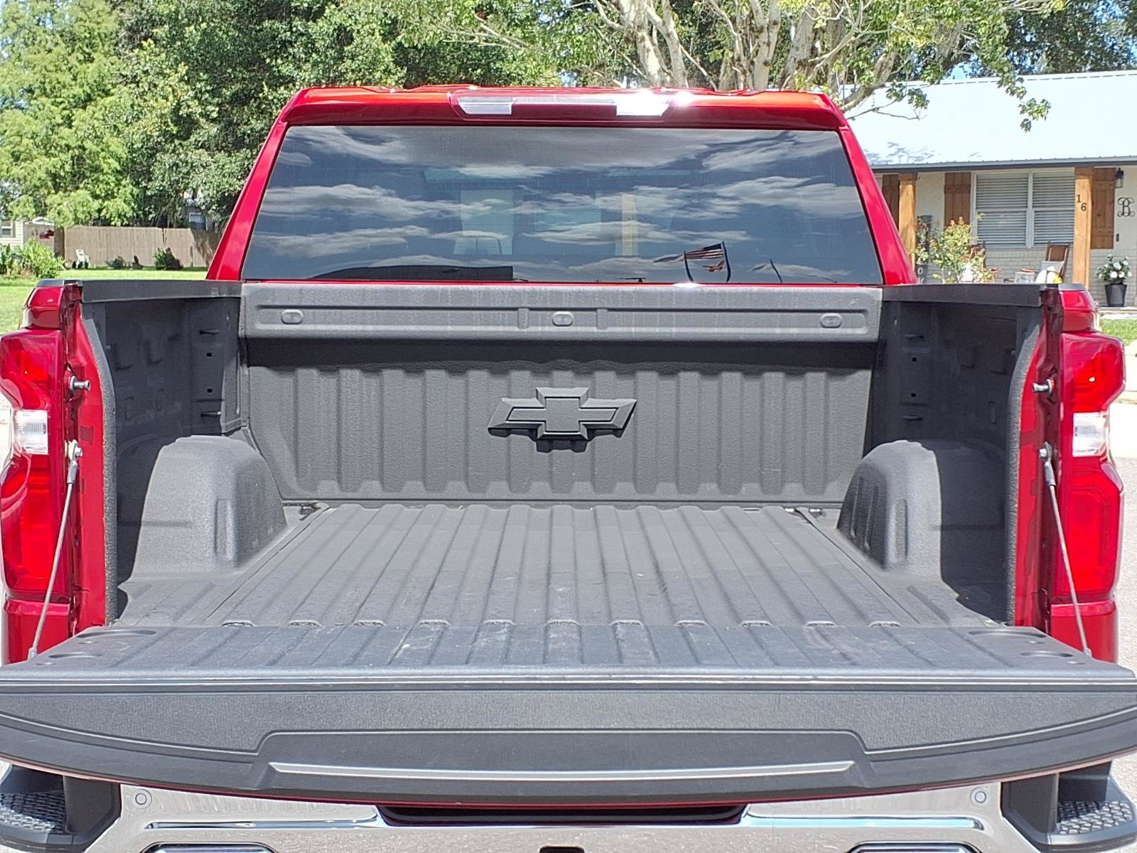 Certified 2025 Chevrolet Silverado 1500 LTZ AWD/4WD image 7
