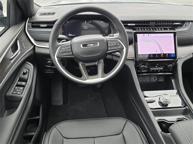 New 2025 Jeep Grand Cherokee L Limited image 6