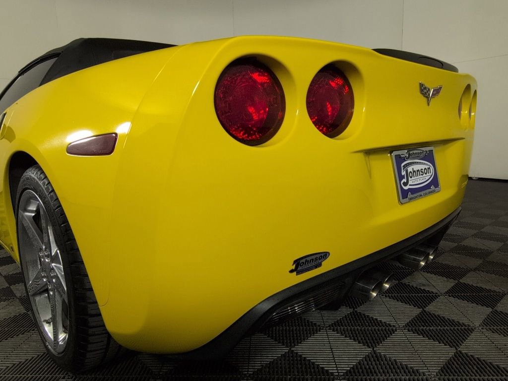 Used 2007 Chevrolet Corvette Convertible w/ Preferred Equipment Group RWD image 13