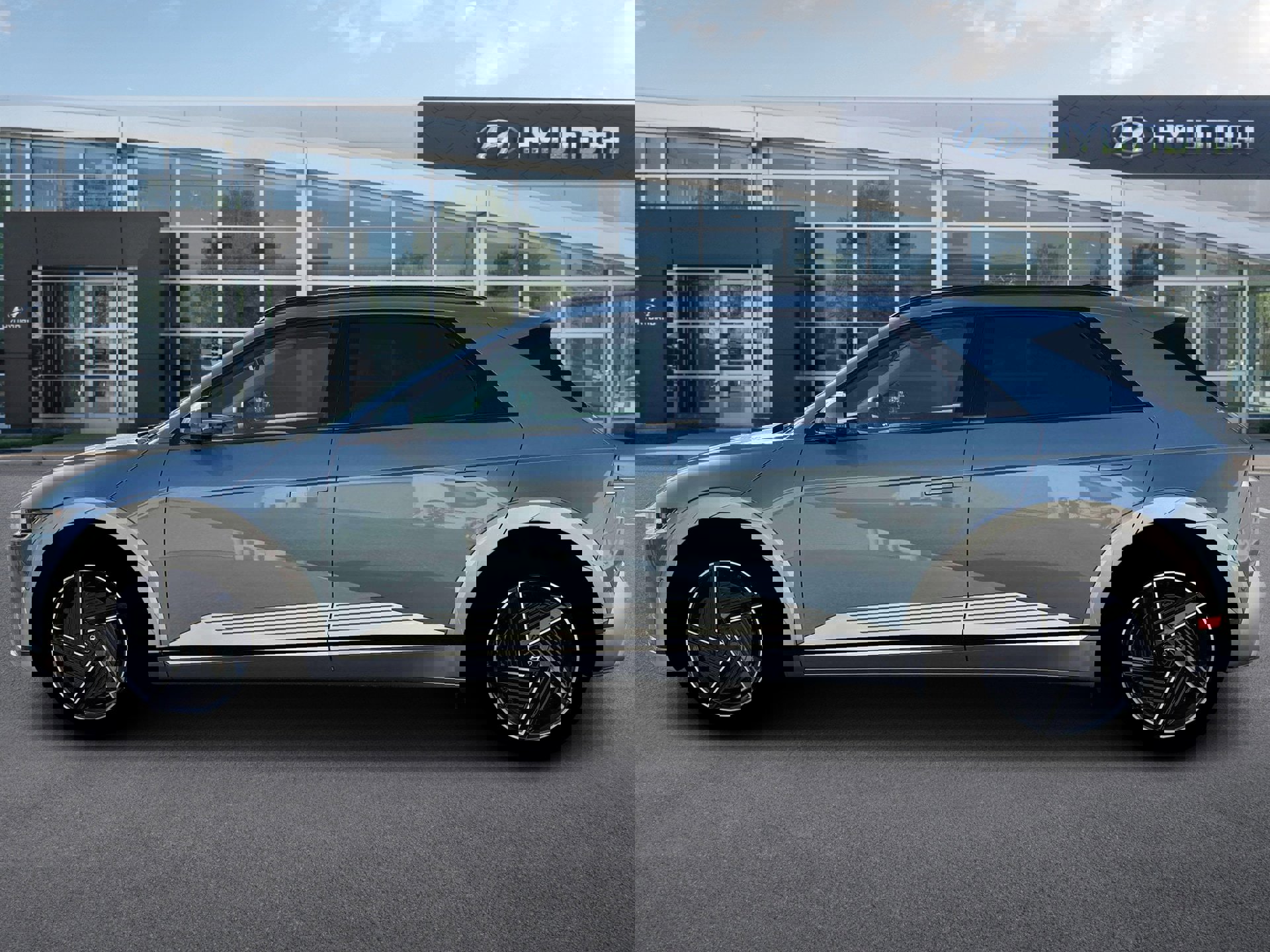 New 2026 Hyundai Ioniq 5 Limited image 3