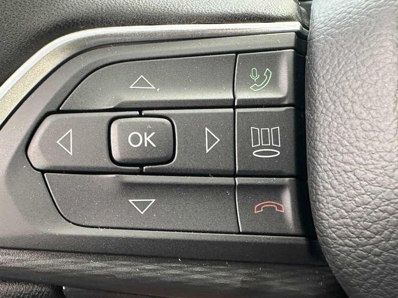 New 2025 Jeep Grand Cherokee Laredo image 11